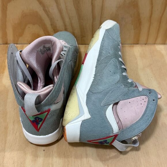 Athletic_Shoes
